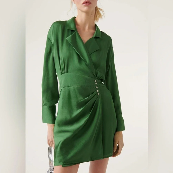 ba&sh
Falla Faux Wrap Mini Dress
Size 1 (ba&sh sizing) small - Picture 3 of 13